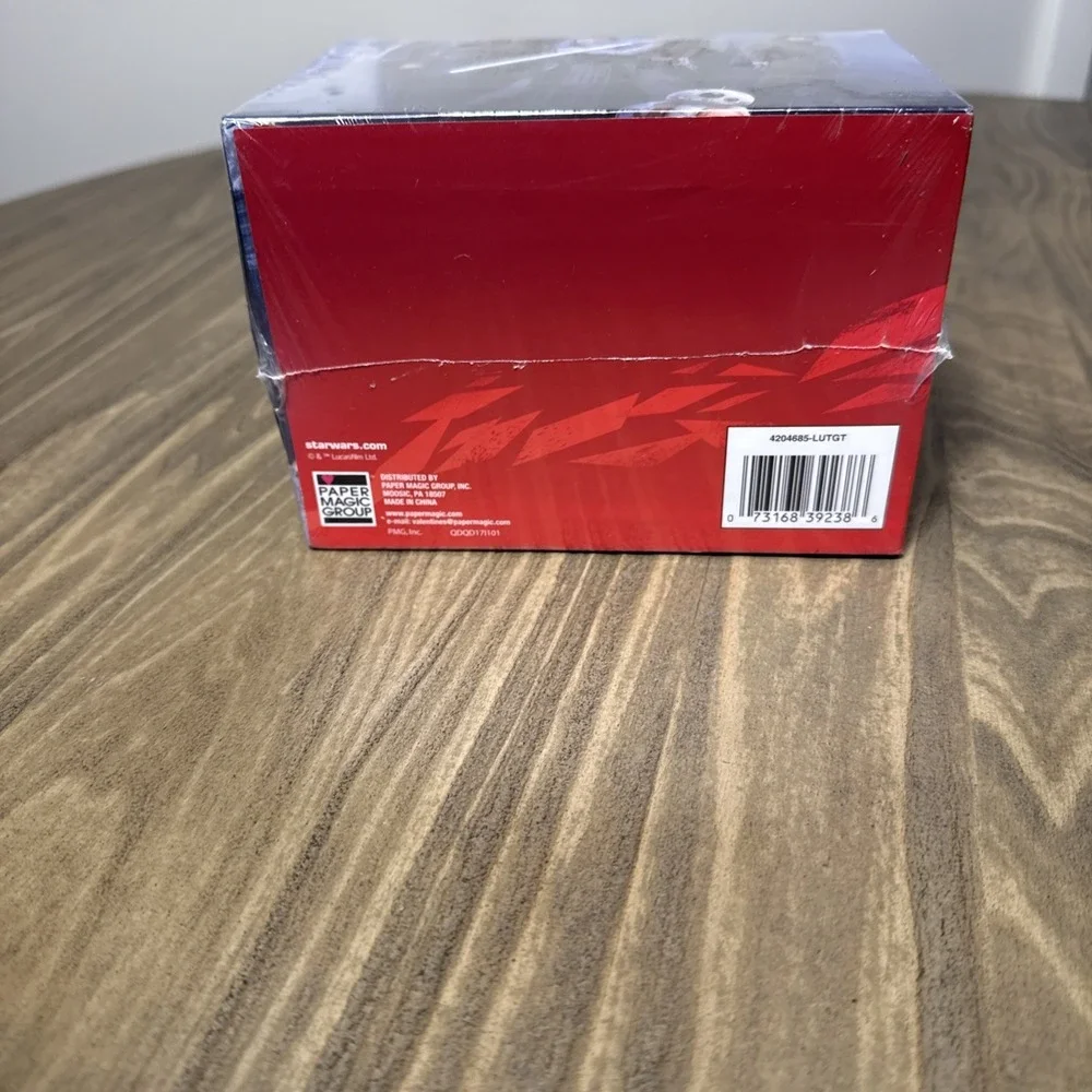 Star Wars The Last‎ Jedi Valentines Cards 32 + 48 Heart Seals 2017 Sealed Disney